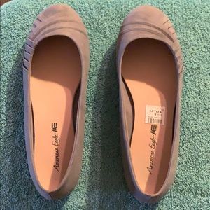 New American eagle gray flats